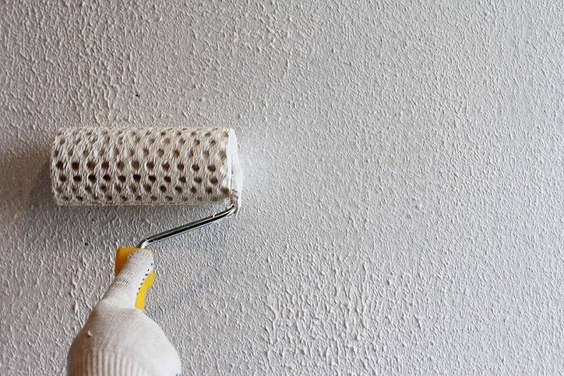 Цементно-известковая штукатурка обладает высокой прочностью сцепления с различными основаниями