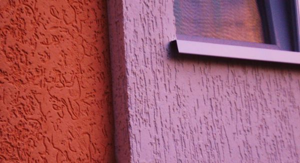 Технология нанесения штукатурки короед: фото примеров, инструкция