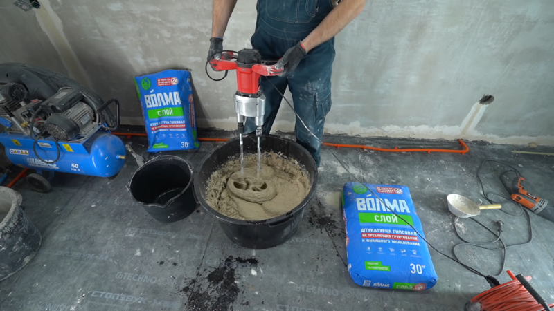 Как быстро научиться в домашних условиях штукатурить стены