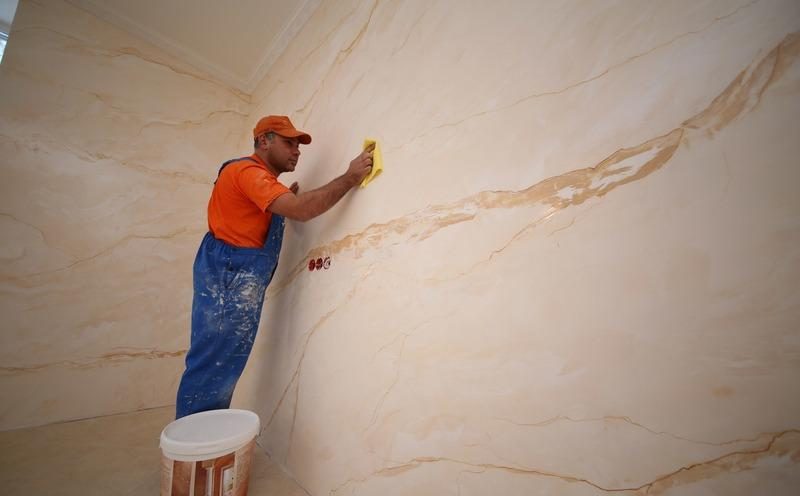 Венецианская штукатурка: что такое, способы, техники нанесения