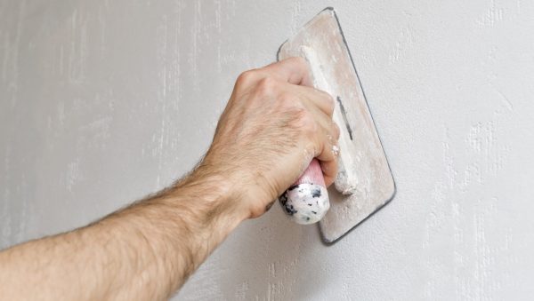 Технология нанесения штукатурки короед: фото примеров, инструкция