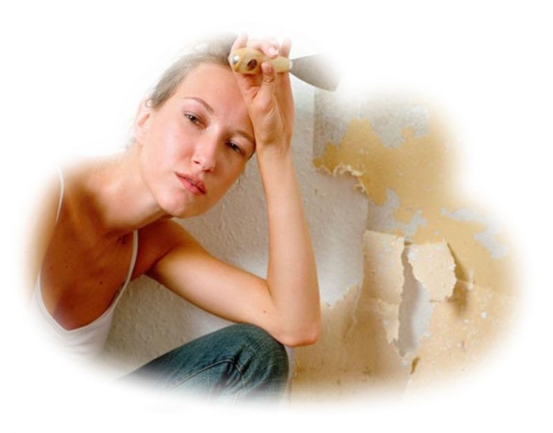 Можно ли клеить флизелиновые обои на краску и как правильно это делать?