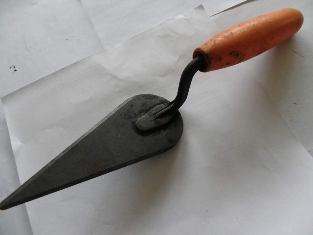 Инструменты для штукатурных работ: виды и назначение