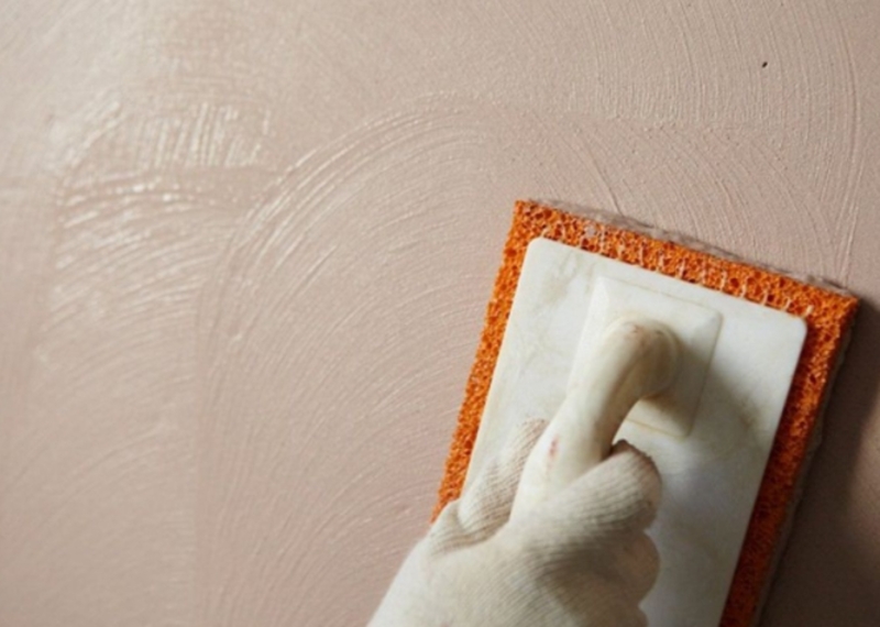 Как быстро научиться в домашних условиях штукатурить стены